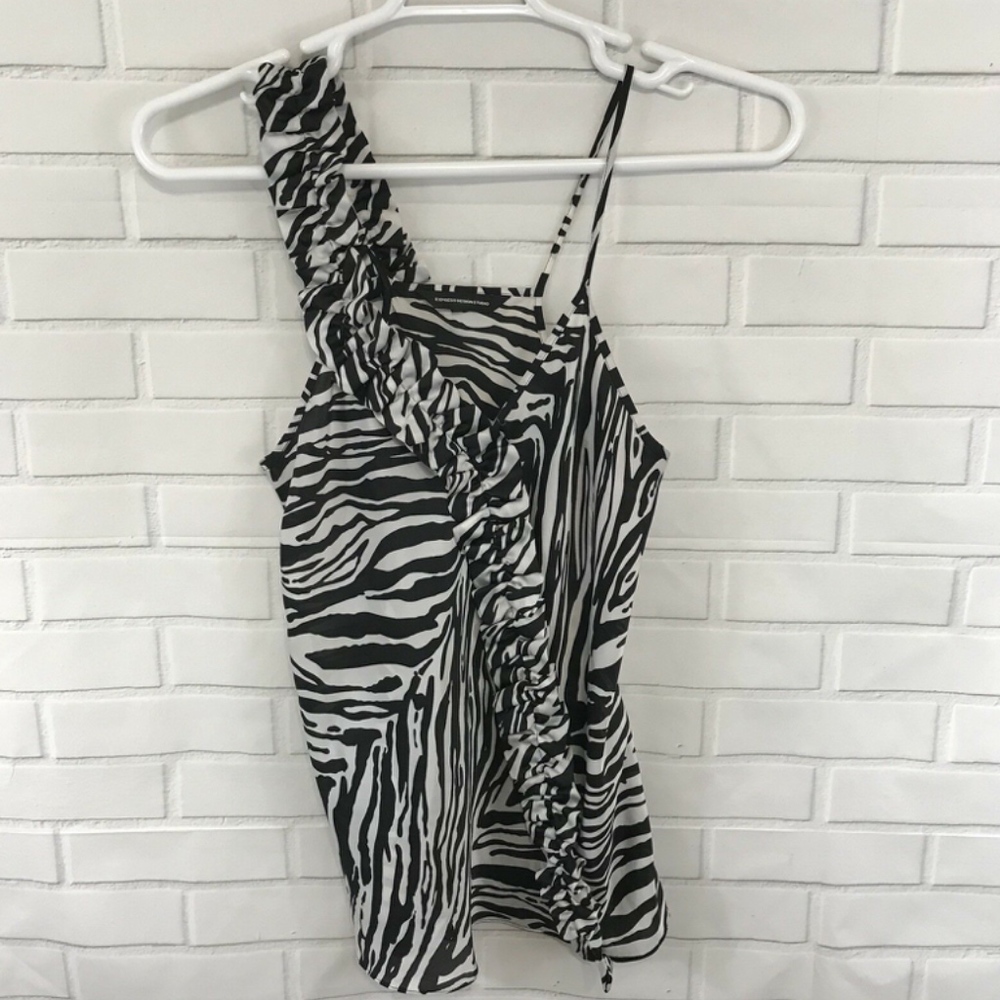 🆕 Express Ruffle Cami - Picture 7 of 8